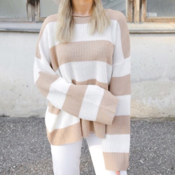 🌟 JUST IN🌟 CHUNKY KNIT SWEATER SIZE OS NEW🌟 - Picture 2 of 5